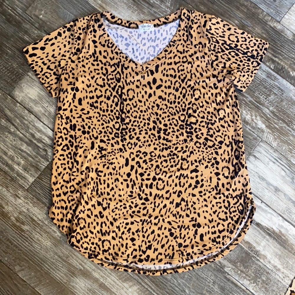 Leopard Vneck Top